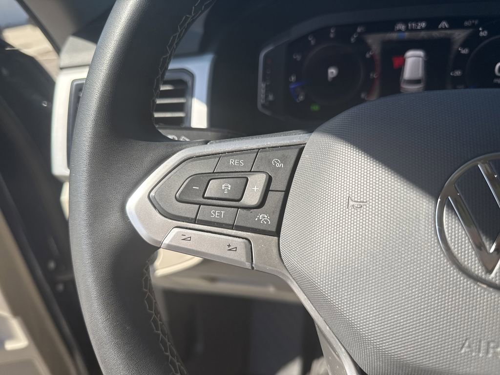 Used 2022 Volkswagen Atlas SEL image 16