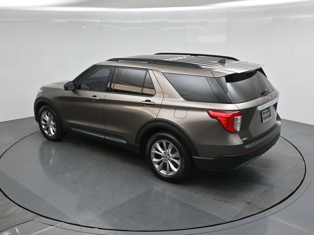 Used 2021 Ford Explorer XLT w/ Equipment Group 202A RWD image 41