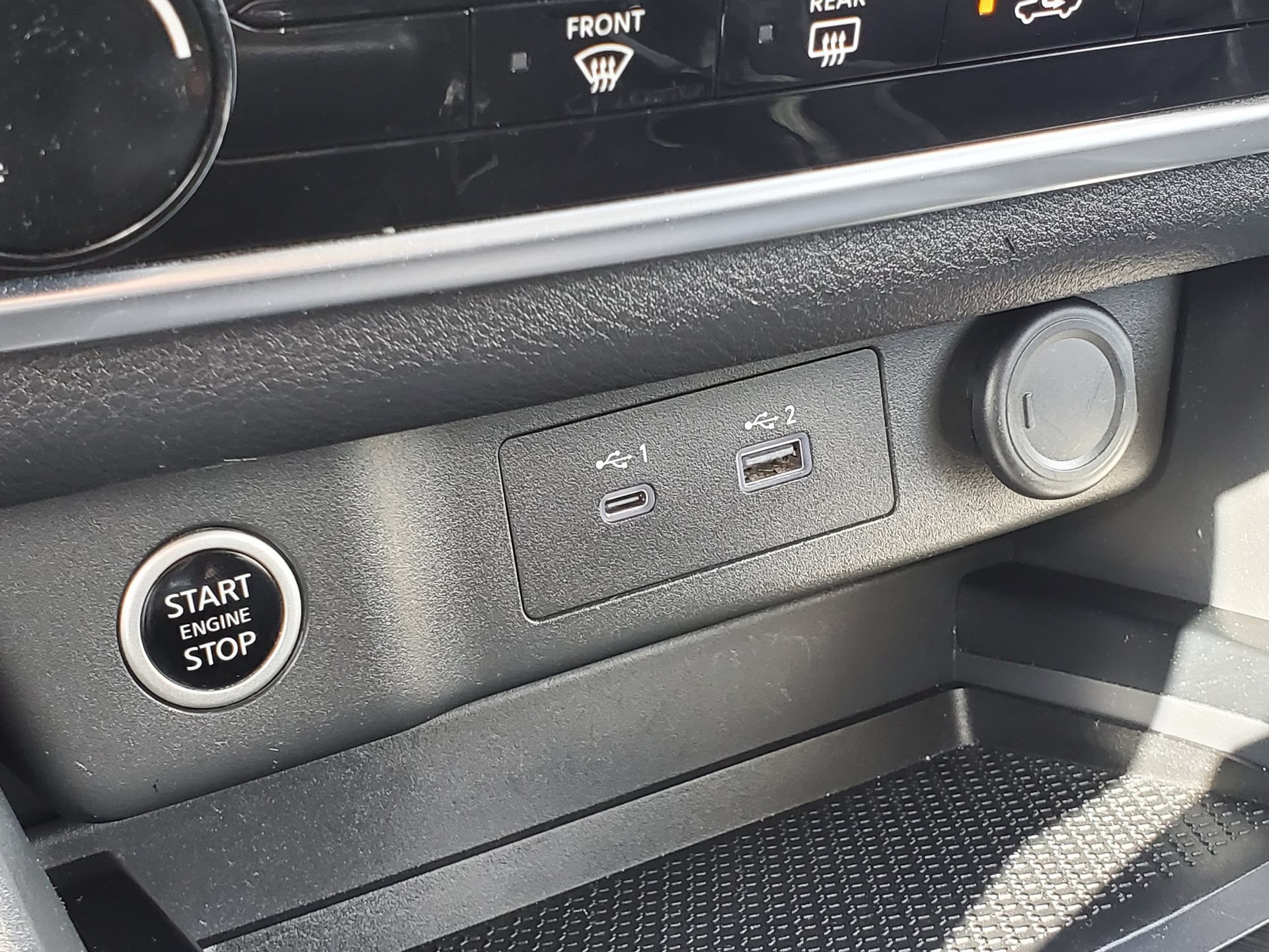 Used 2023 Nissan Rogue S AWD/4WD image 28