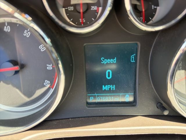 Used 2012 Buick Regal Leather FWD image 8