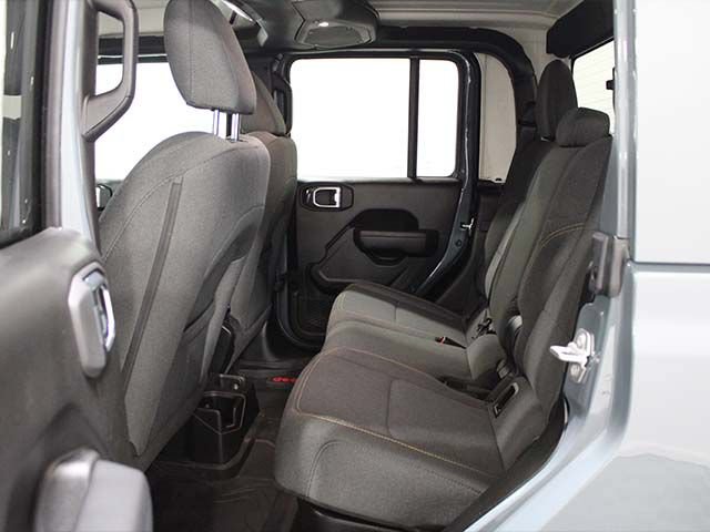 Used 2025 Jeep Gladiator Sport AWD/4WD image 13