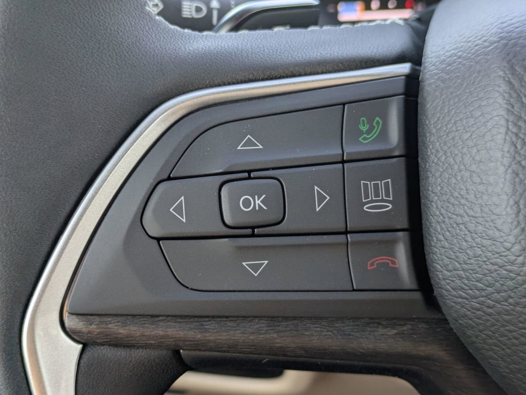 New 2025 Jeep Grand Cherokee L Limited image 21