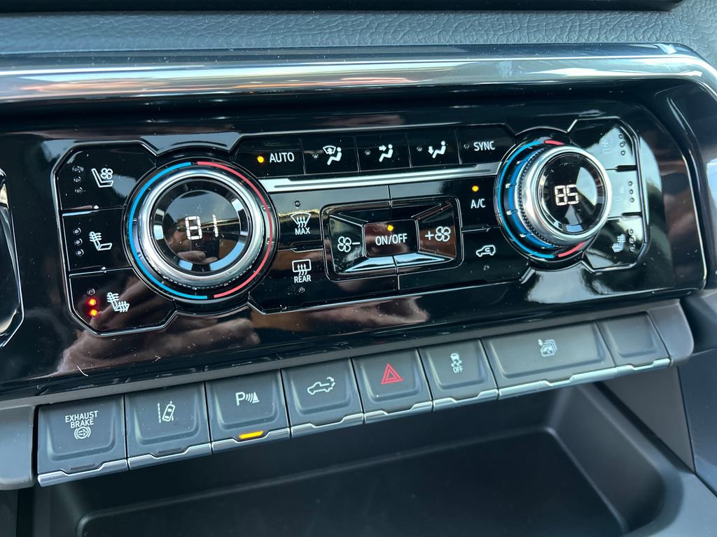 New 2026 GMC Sierra 3500 Denali w/ Denali Reserve Package image 25