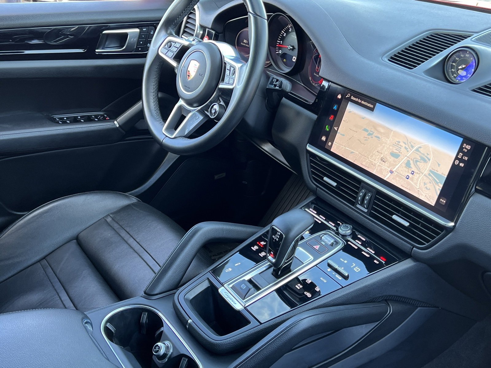 Certified 2023 Porsche Cayenne Coupe image 13