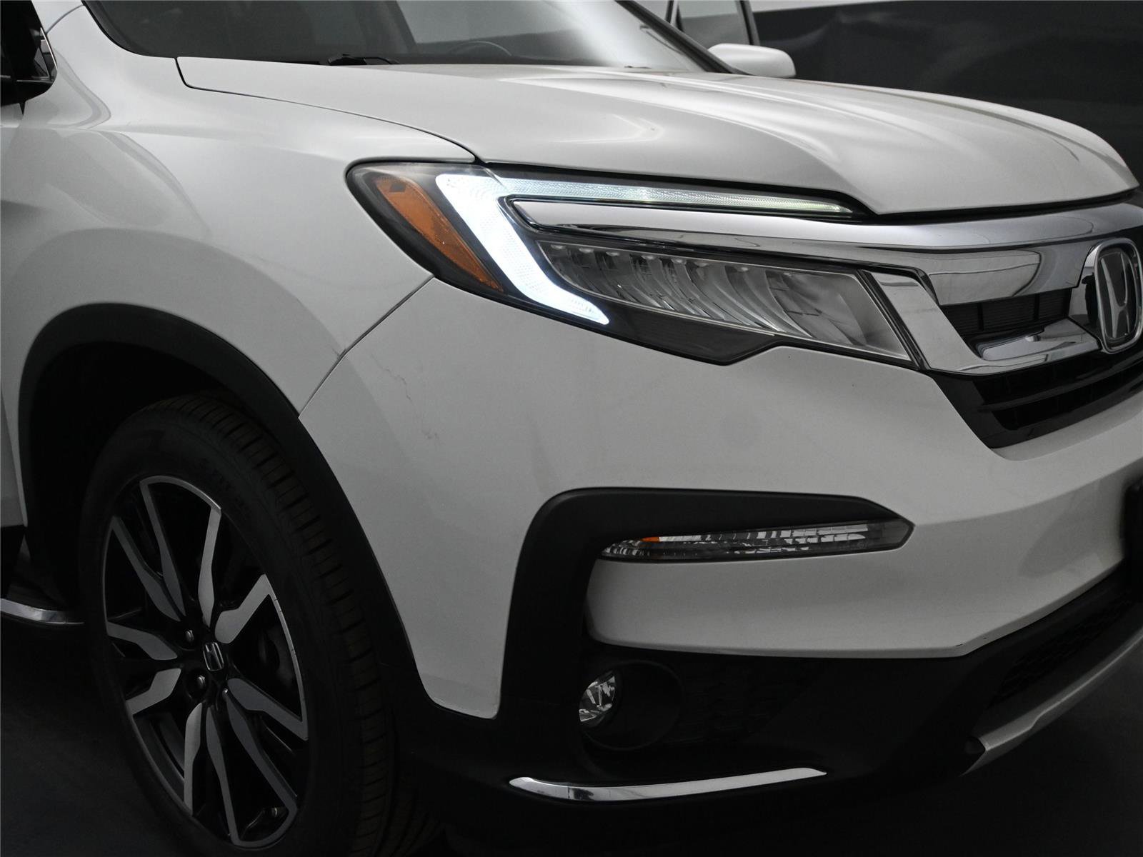 Used 2024 Cadillac XT4 Sport image 10