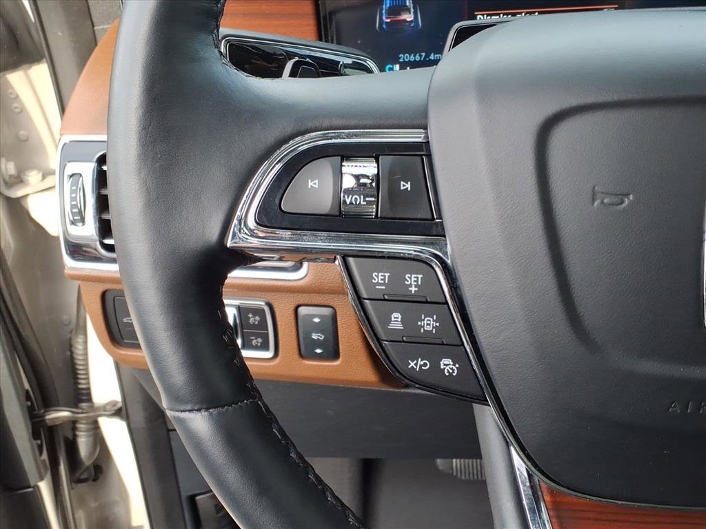 Used 2024 Lincoln Navigator Reserve image 22