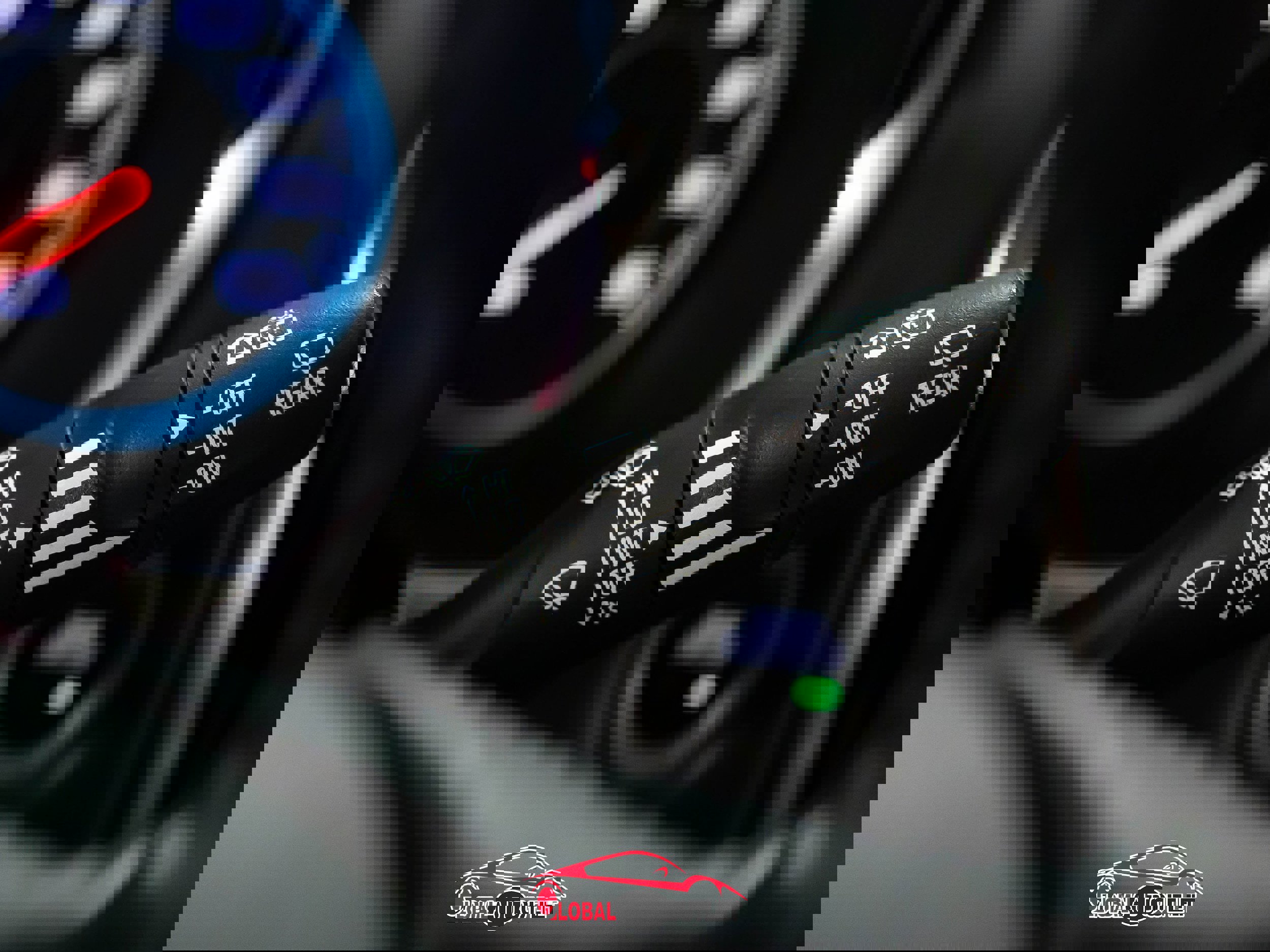 Used 2020 Chevrolet Traverse LT w/ Driver Confidence II Package image 27