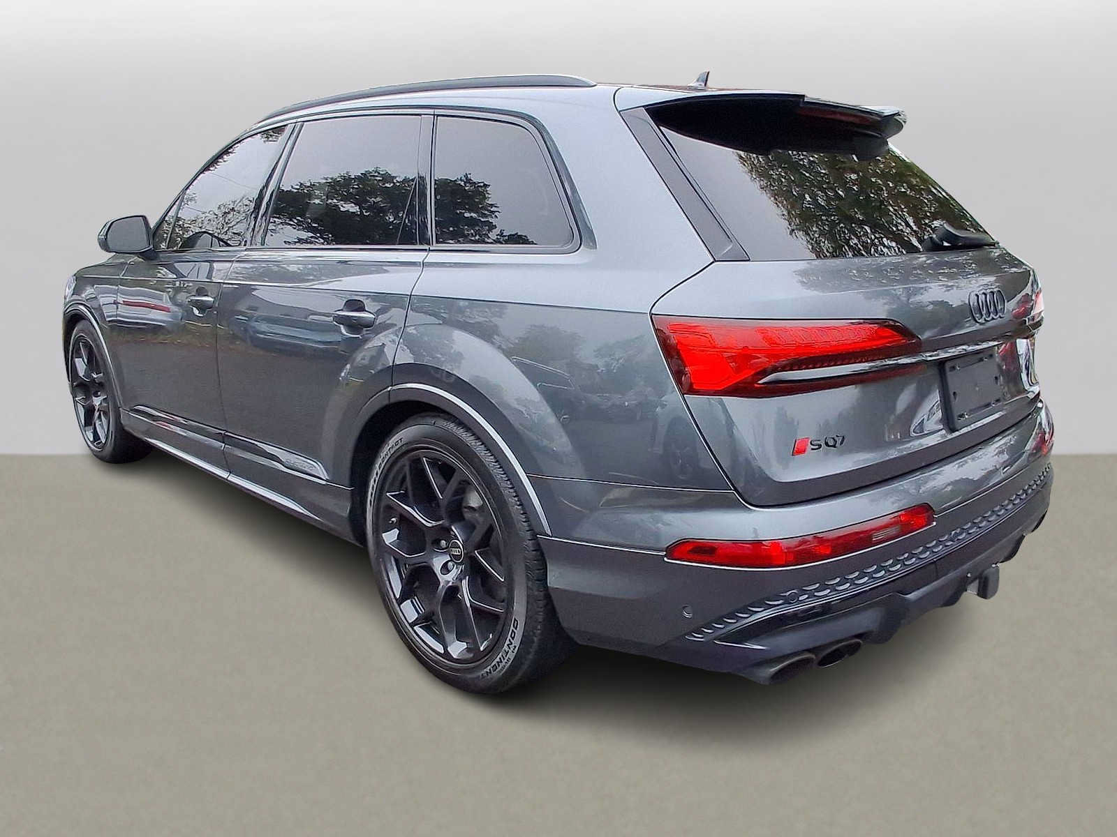 Used 2025 Audi SQ7 Premium Plus AWD/4WD image 28