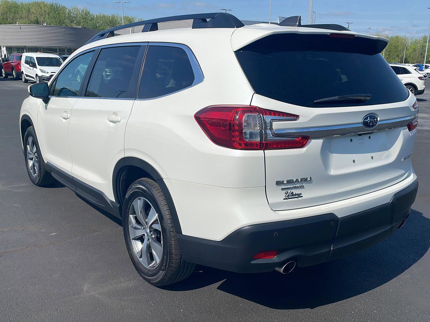 Used 2025 Subaru Ascent Premium AWD/4WD image 3