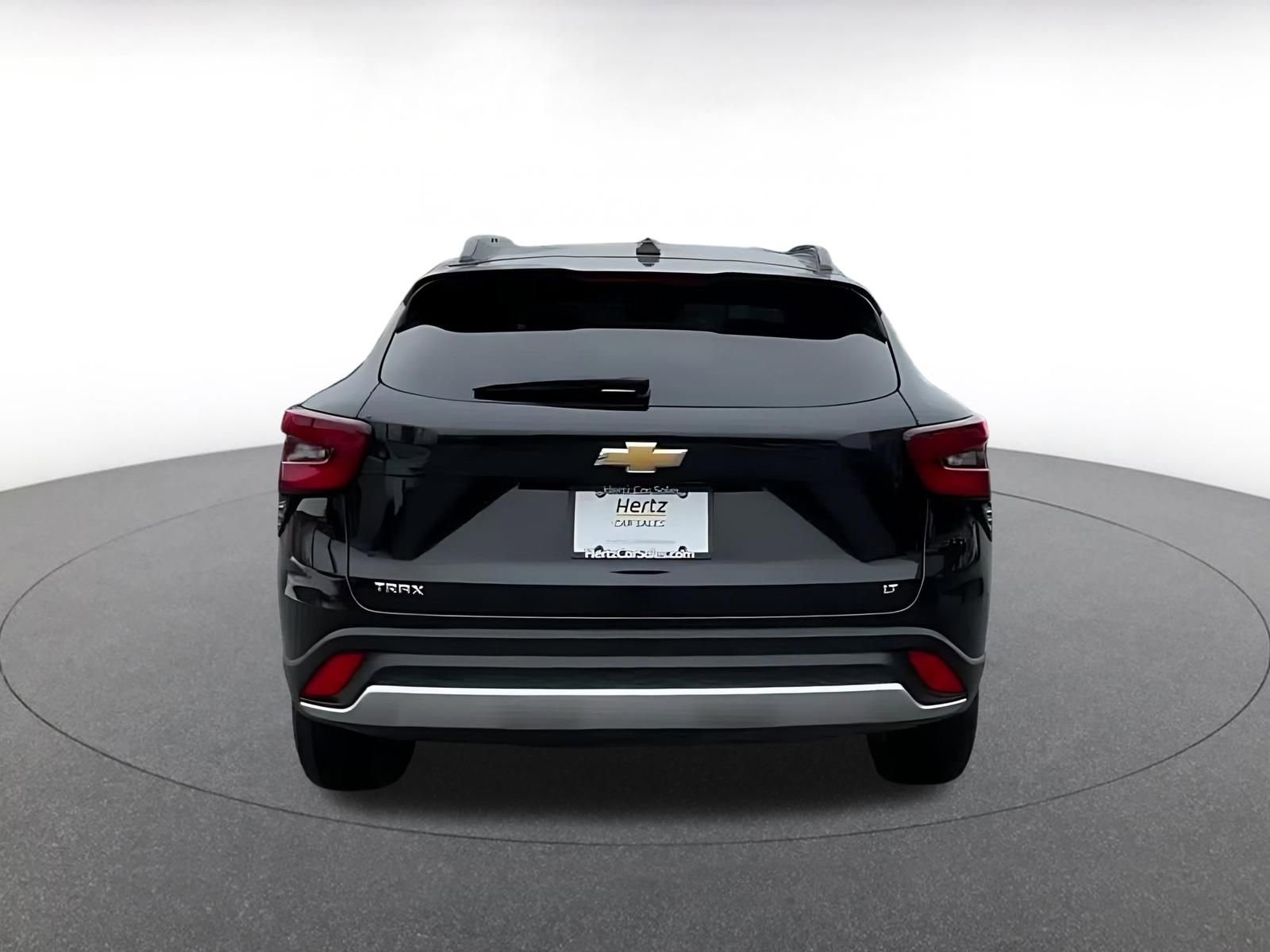 Used 2025 Chevrolet Trax LT w/ LT Convenience Package image 12