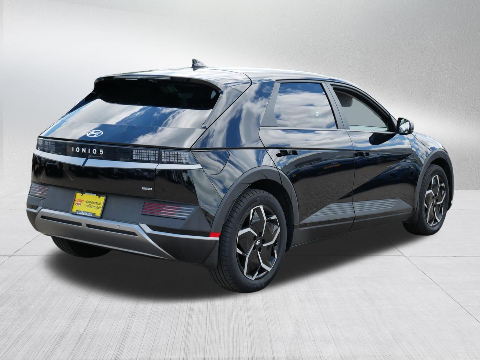 Used 2024 Hyundai Ioniq 5 SEL AWD/4WD image 7