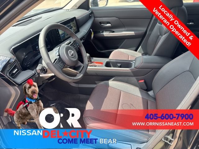New 2025 Nissan Kicks SR FWD image 14