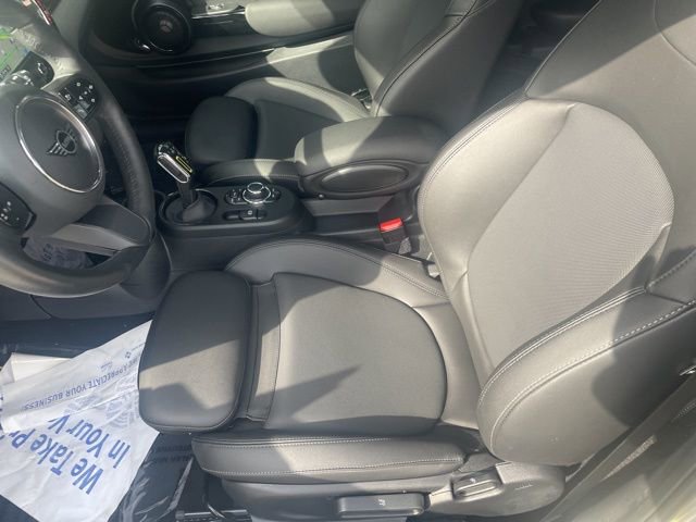 Certified 2024 MINI Cooper SE image 21