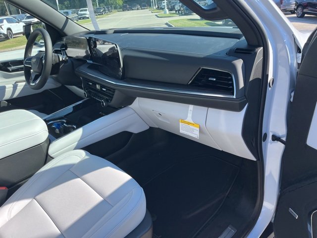 New 2026 Chevrolet Suburban Premier w/ Sun And Tow Package image 40