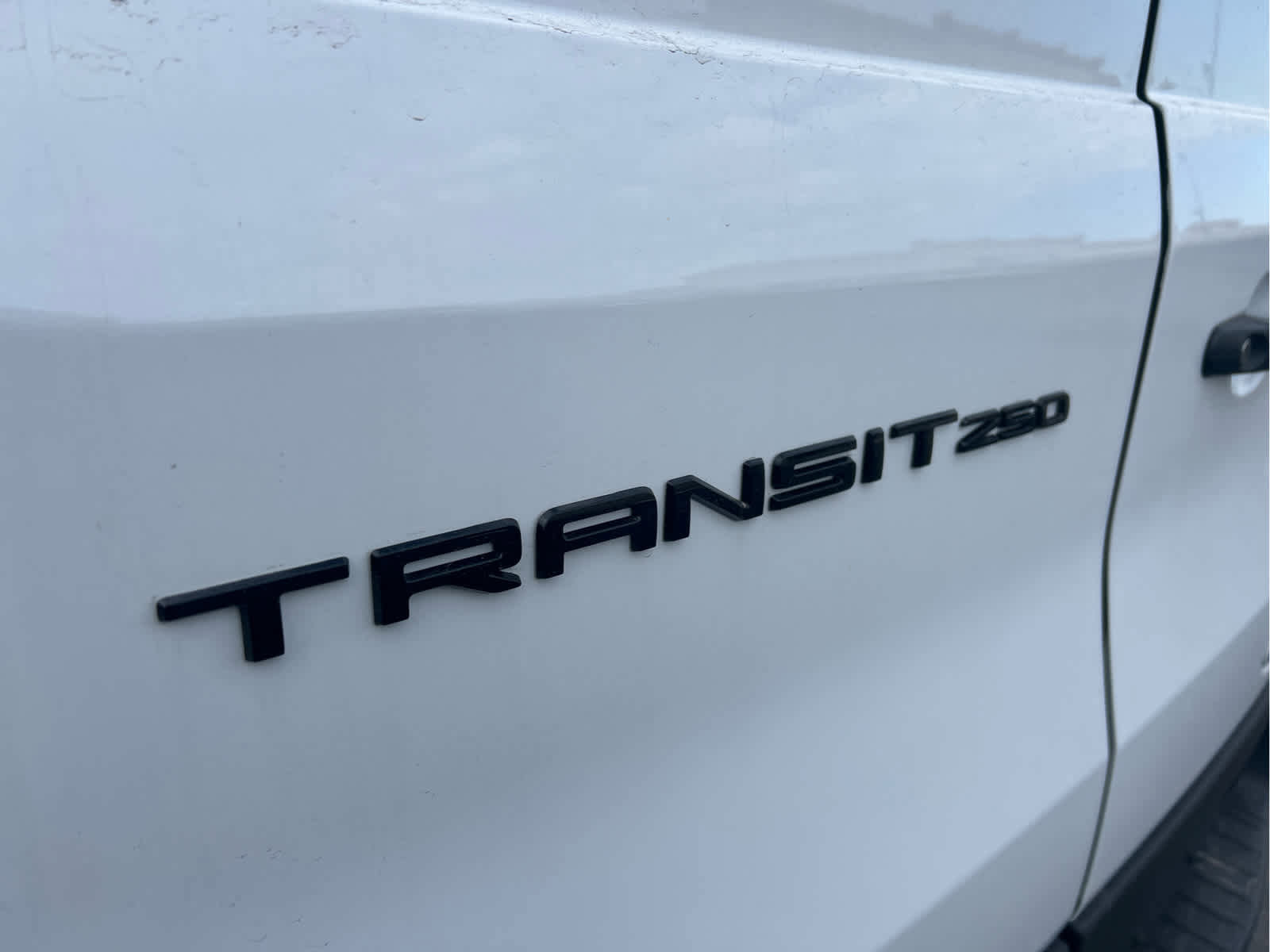 New 2026 Ford Transit 250 148 Medium Roof w/ Load Area Protection Package RWD image 7