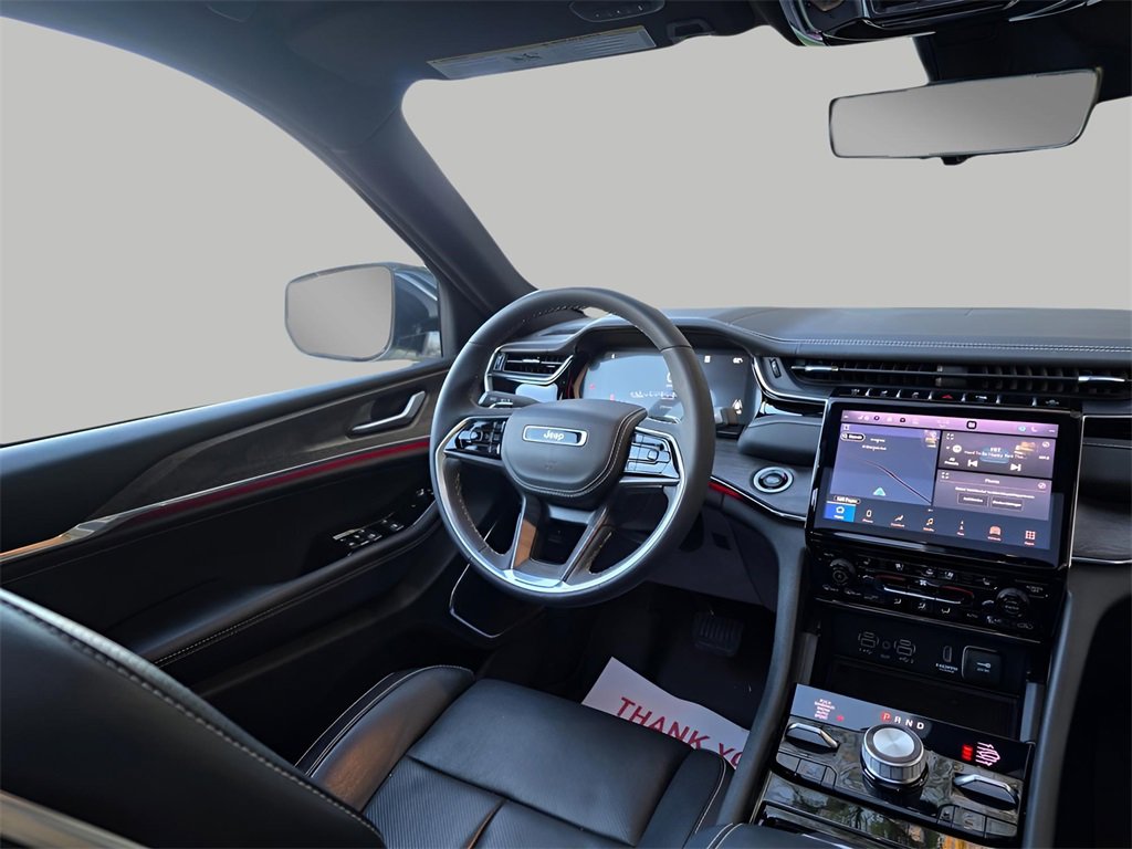 Used 2024 Jeep Grand Cherokee Overland w/ Luxury Tech Group IV image 12