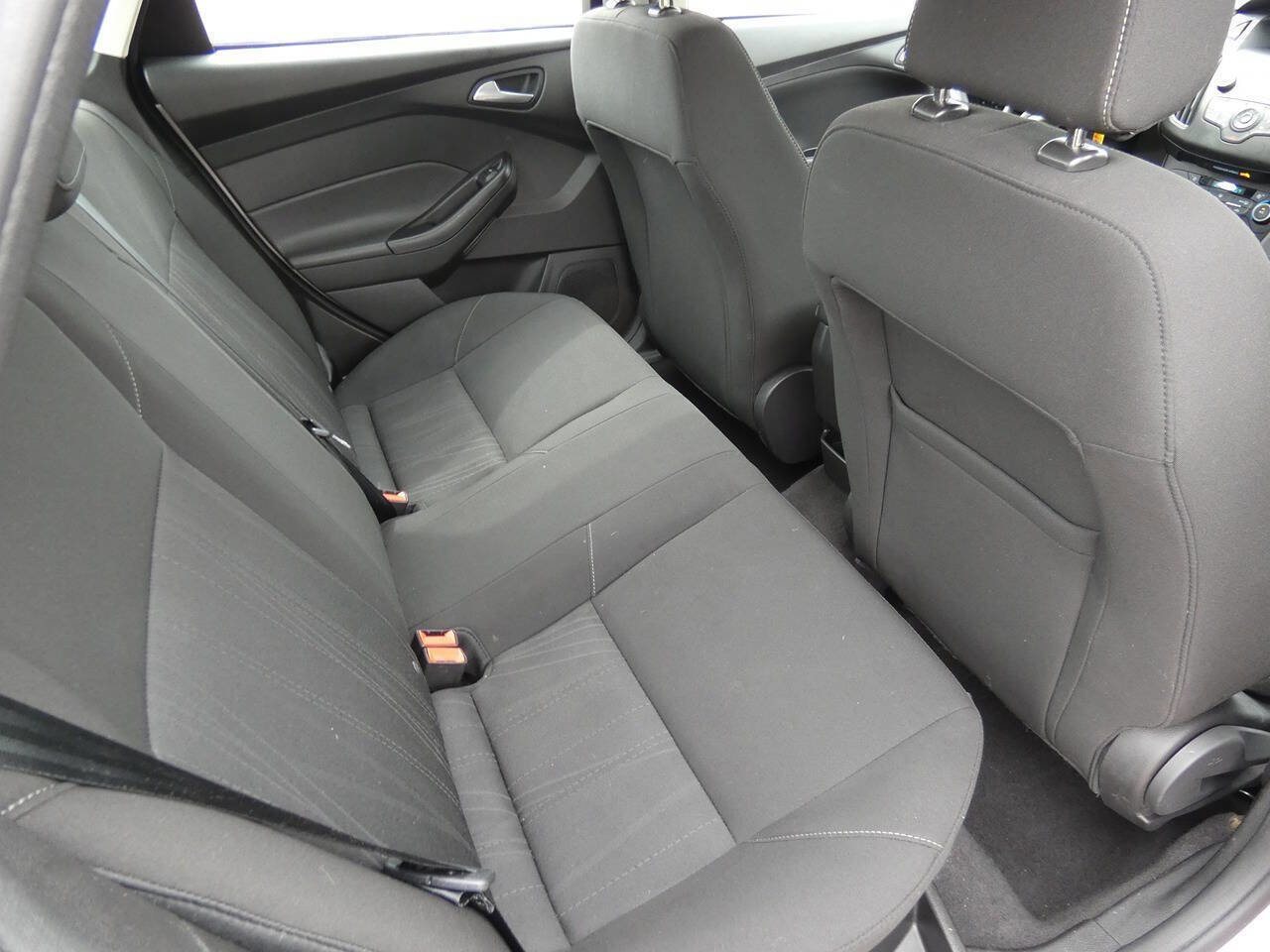 Used 2018 Ford Focus SE image 20