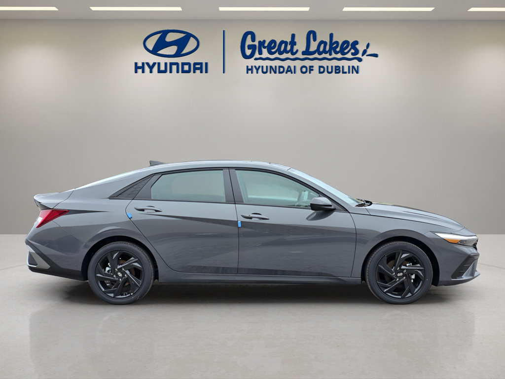 New 2026 Hyundai Elantra SEL FWD image 6