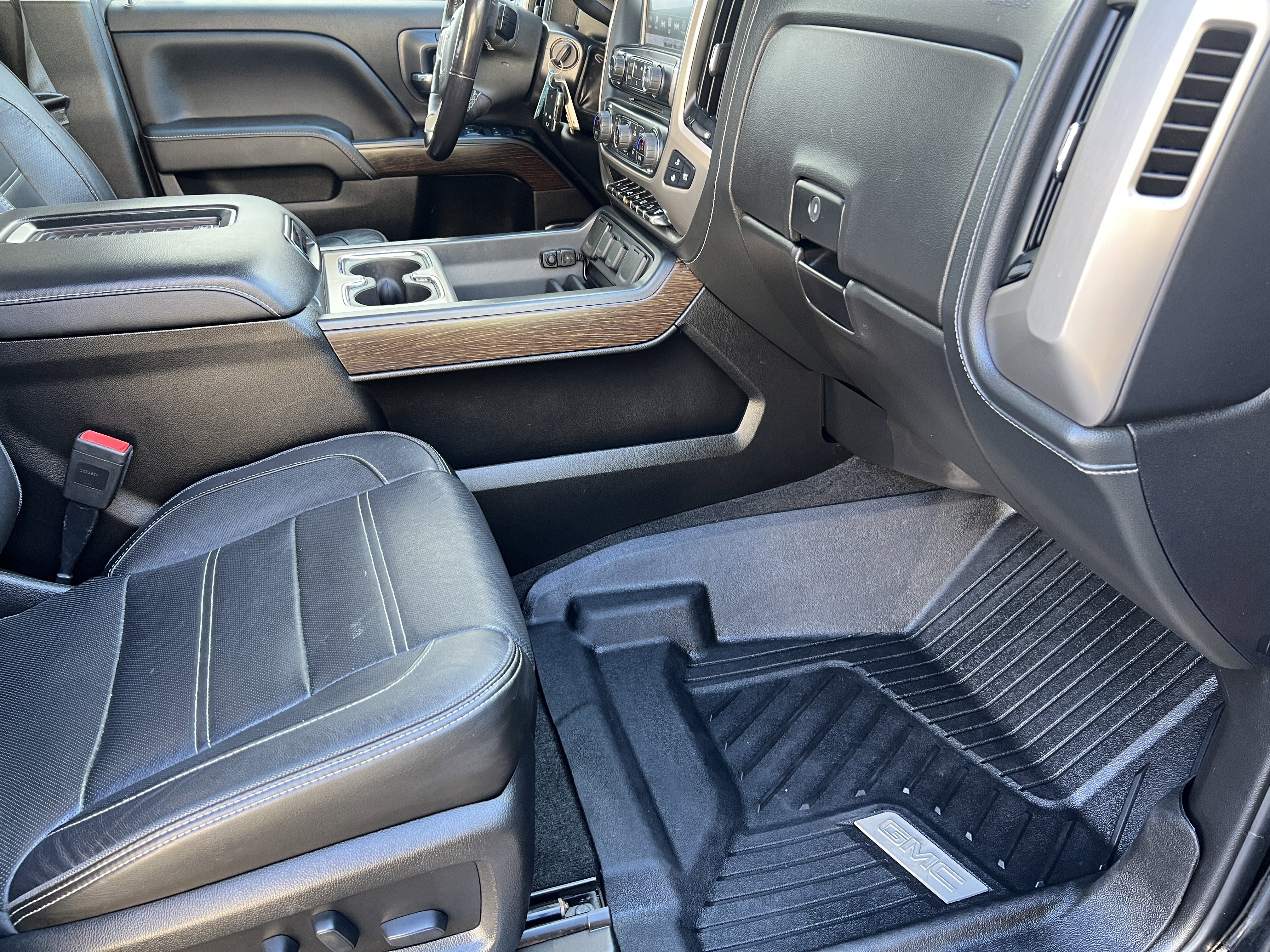 Used 2018 GMC Sierra 3500 Denali image 22