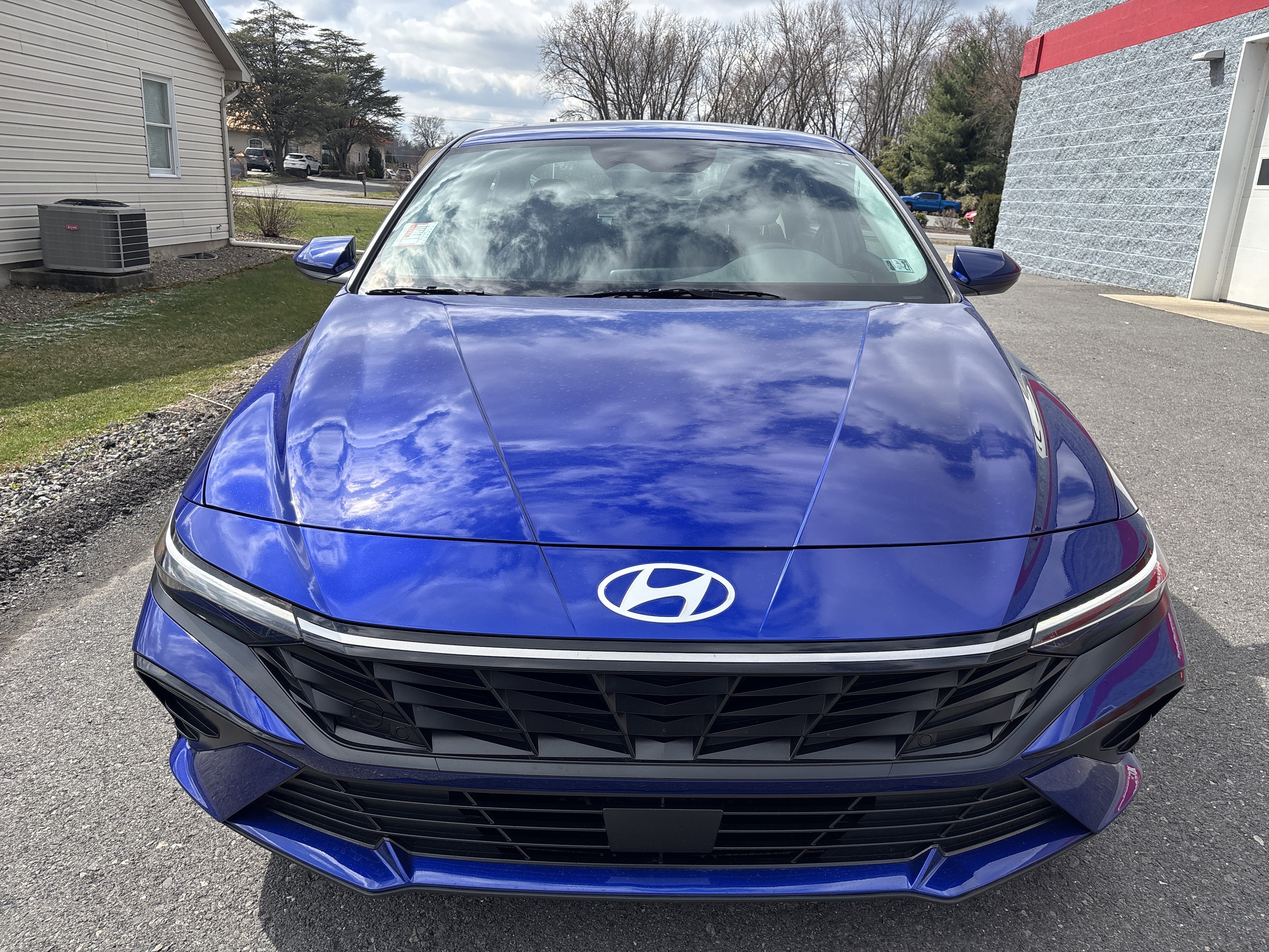 Used 2024 Hyundai Elantra SEL w/ Convenience Package image 9