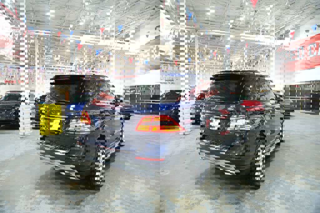 Used 2013 Mercedes-Benz ML 350 4MATIC image 12