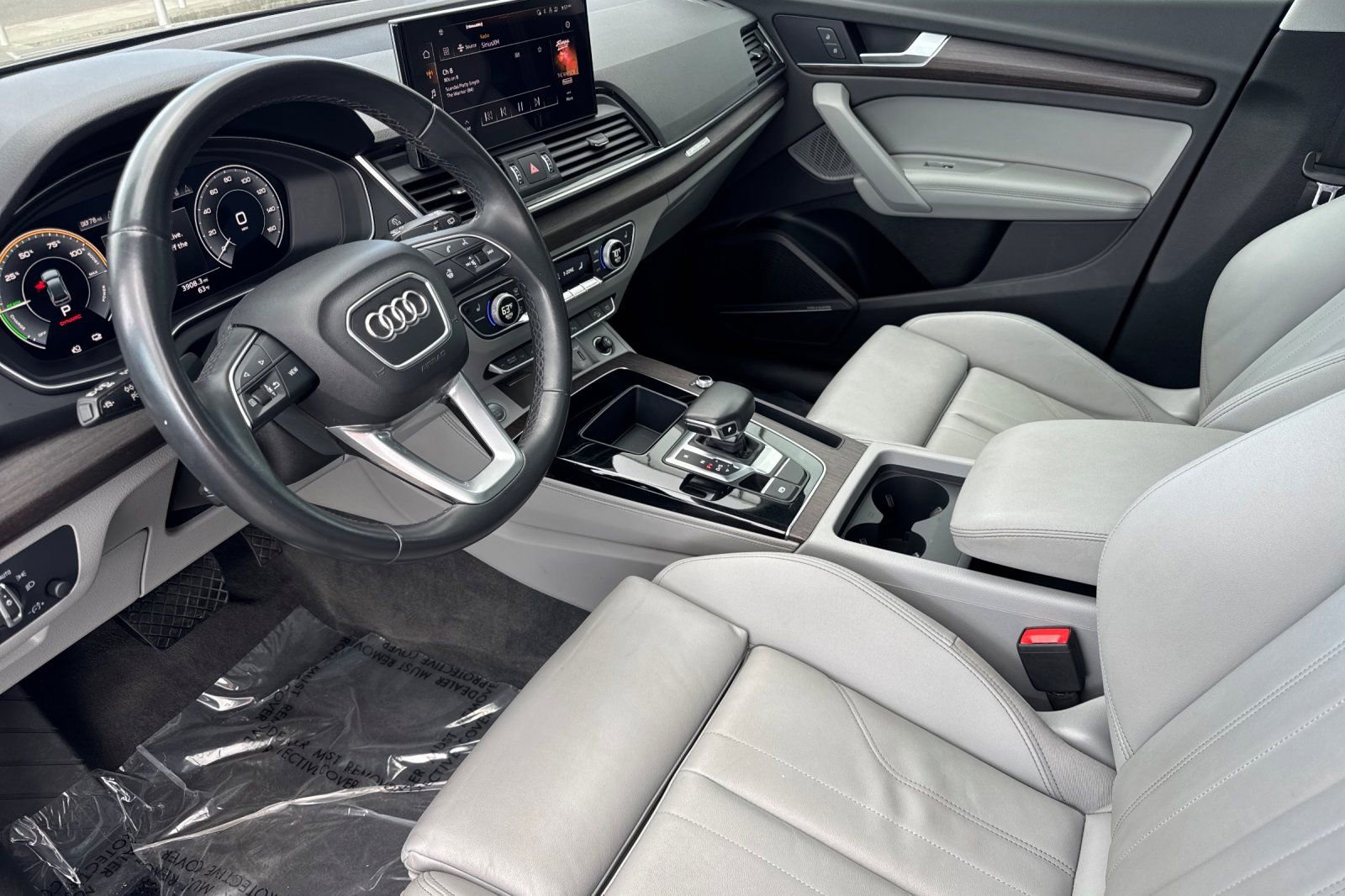 Used 2023 Audi Q5 e Premium Plus w/ Premium Plus Package AWD/4WD image 13