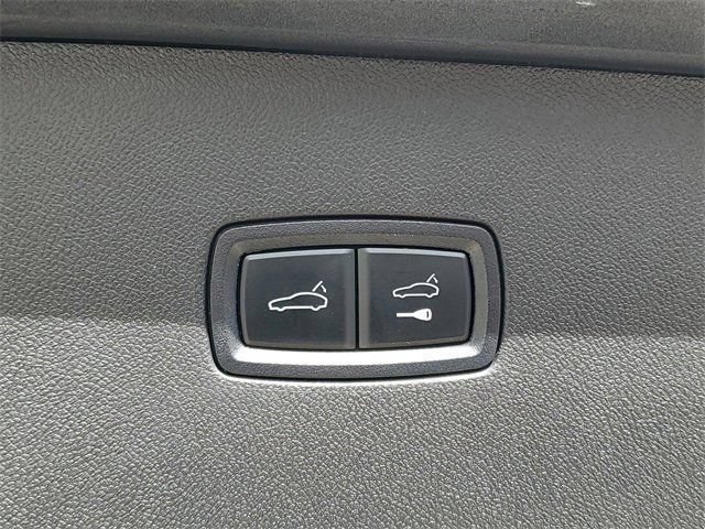 Used 2023 Porsche Cayenne Turbo AWD/4WD image 44