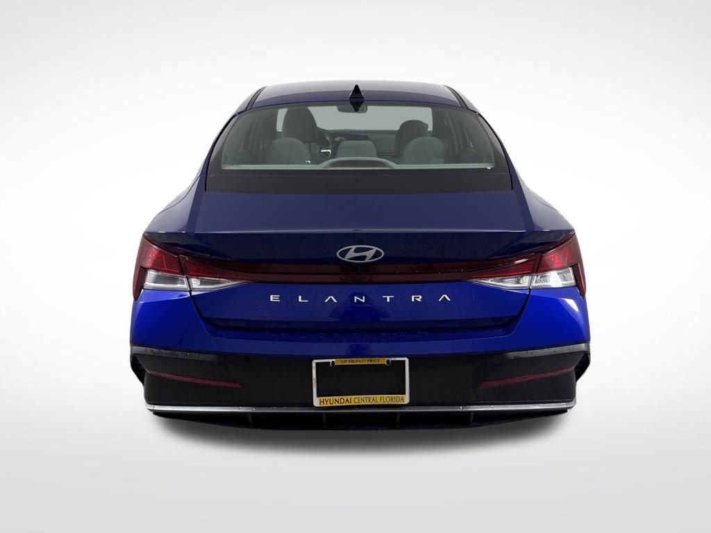 Certified 2024 Hyundai Elantra SEL image 5