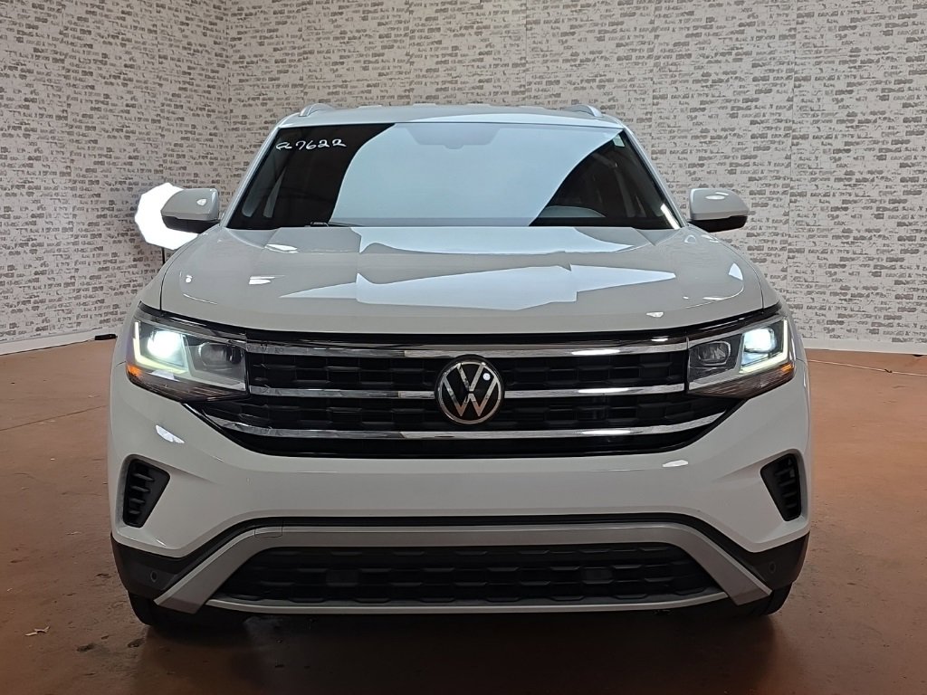 Used 2020 Volkswagen Atlas Cross Sport SE w/ Towing Package image 4