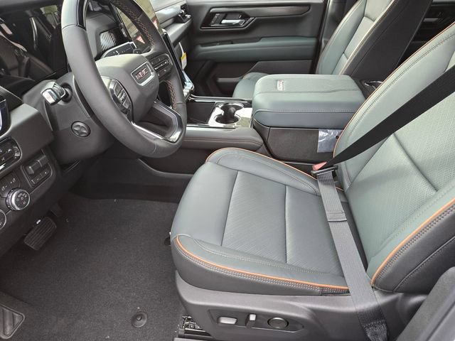 New 2026 GMC Yukon XL AT4 w/ AT4 Premium Plus Package AWD/4WD image 9
