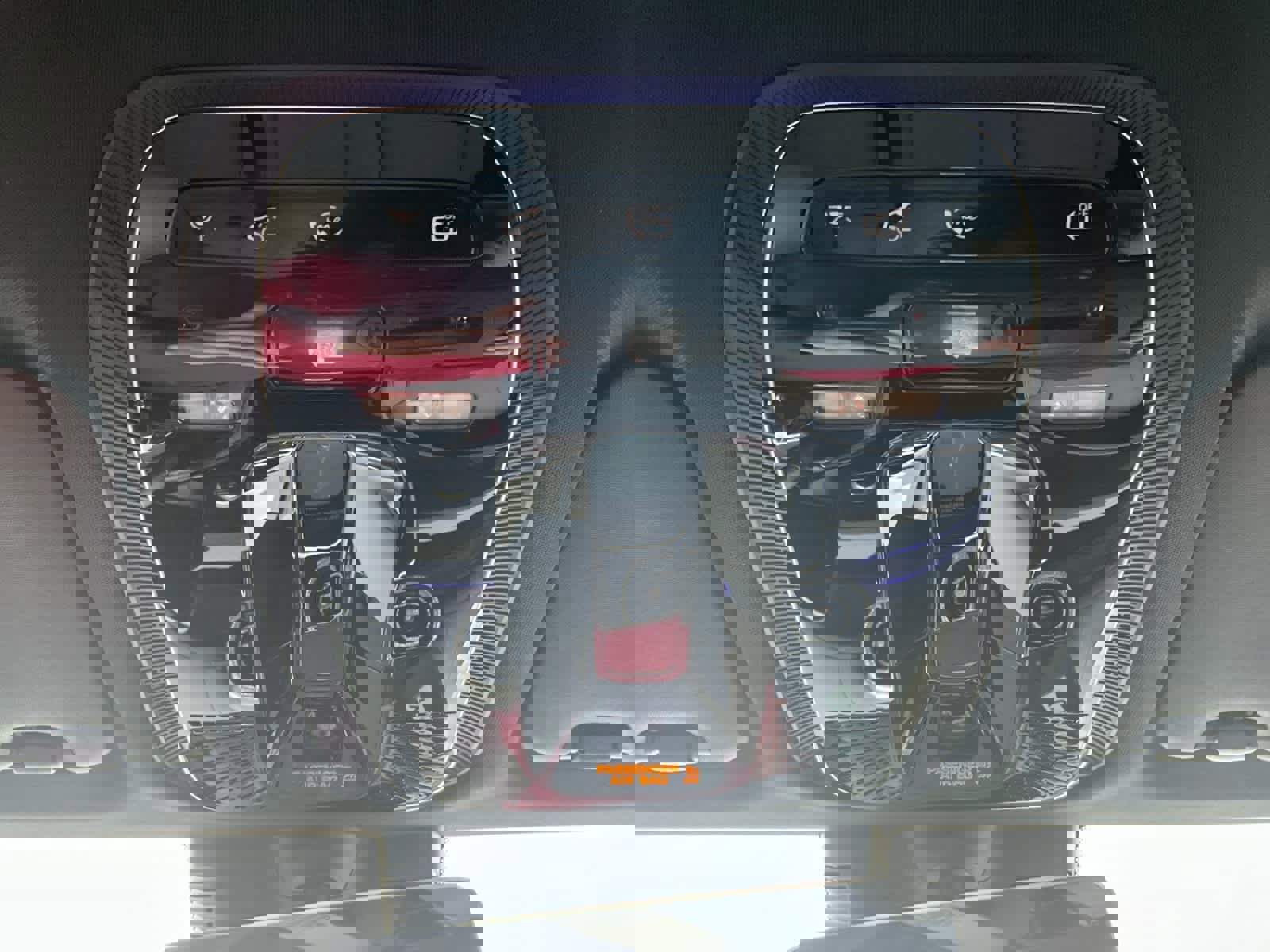 Used 2025 Mercedes-Benz GLC 350e 4MATIC image 23