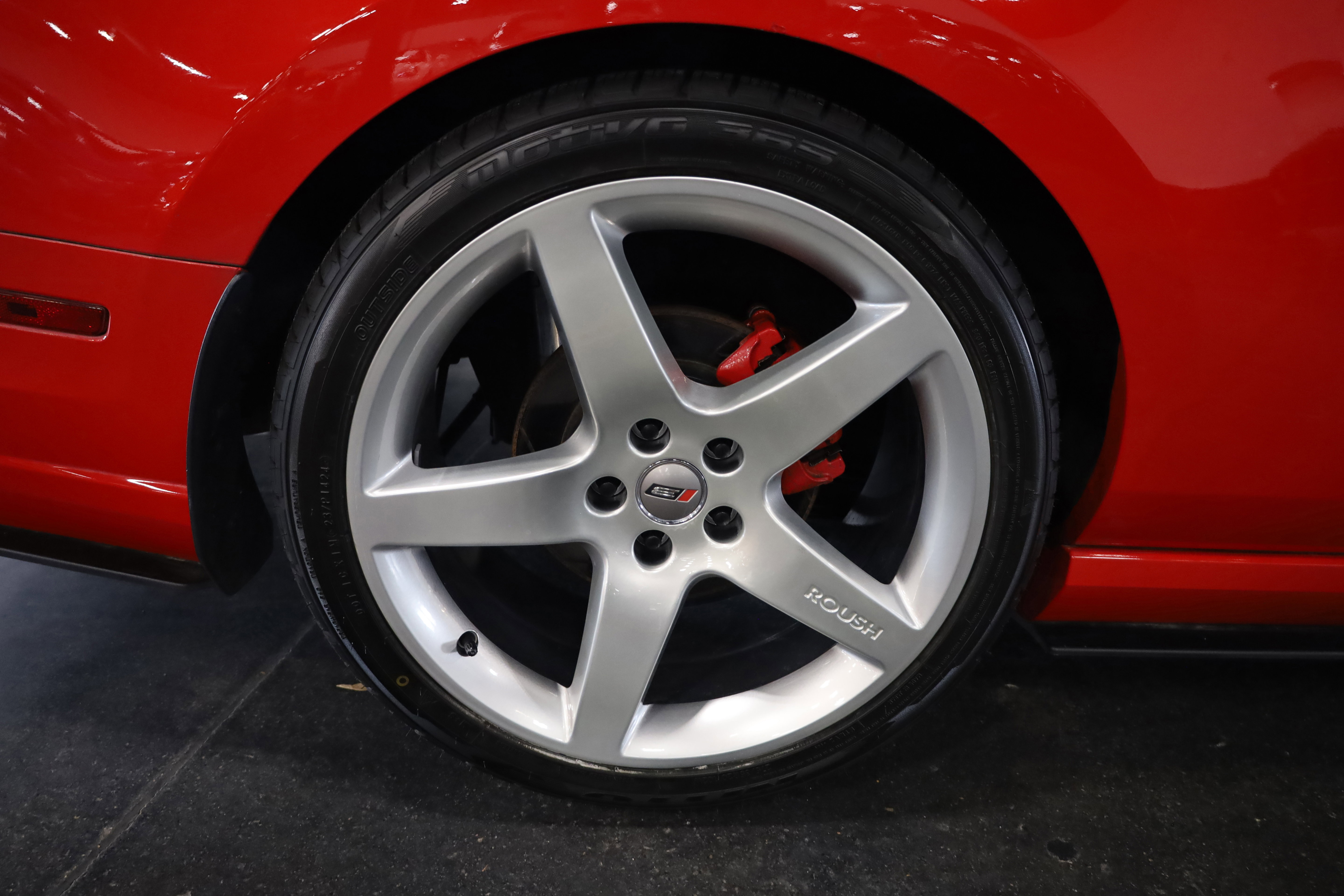 Used 2014 Ford Mustang GT Premium image 11