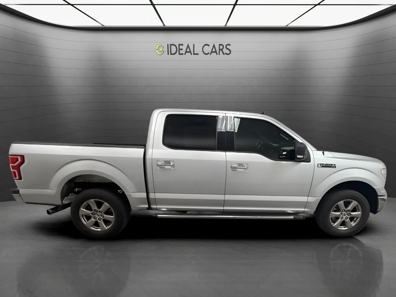 Used 2019 Ford F150 XLT w/ Equipment Group 302A Luxury RWD image 4