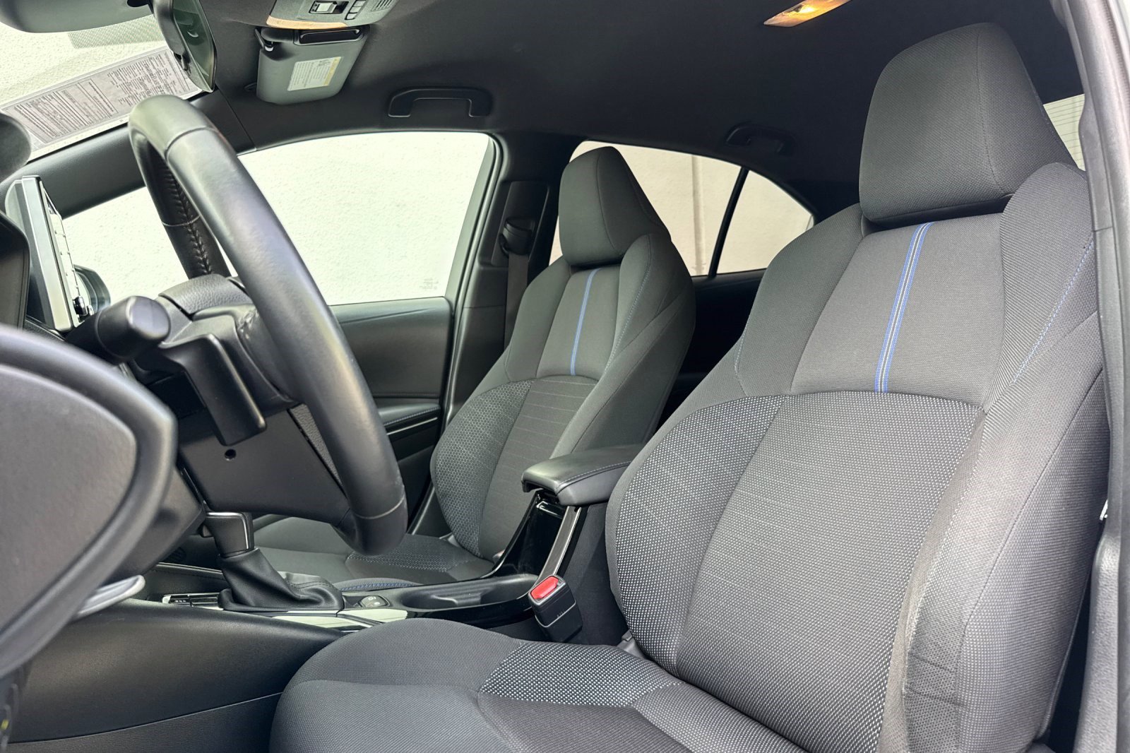 Used 2020 Toyota Corolla SE image 20