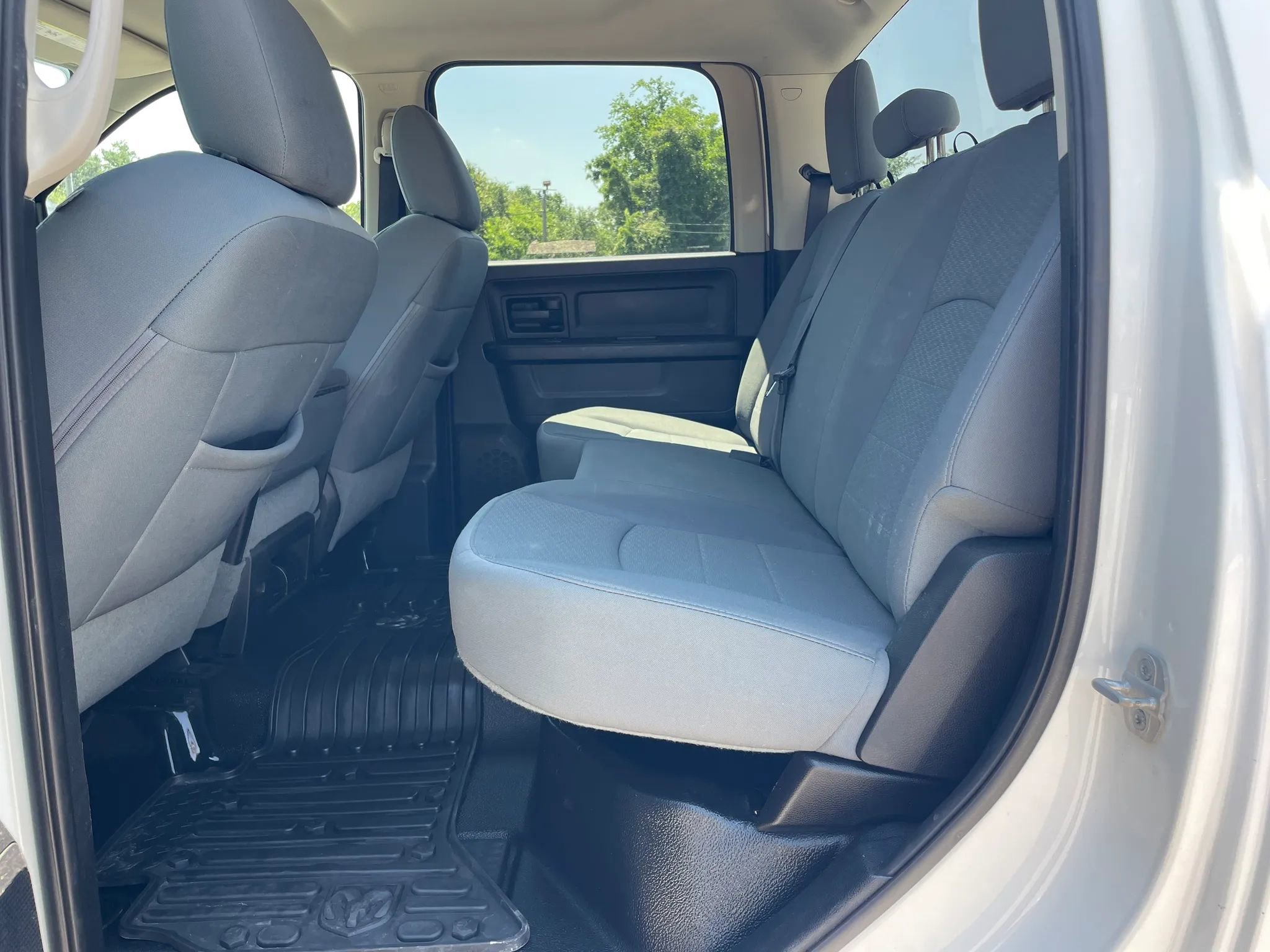 Used 2013 RAM 2500 Tradesman w/ Chrome Appearance Group AWD/4WD image 20