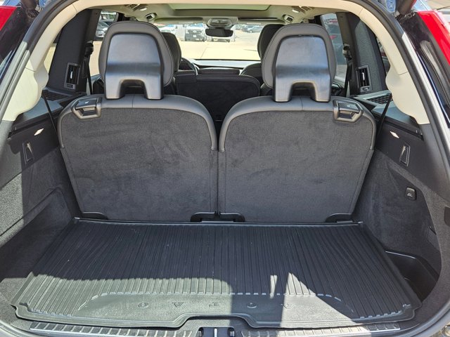 Used 2024 Volvo XC90 B5 Plus w/ Protection Package Premier AWD/4WD image 6