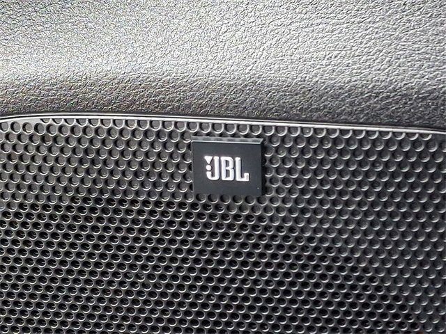 Used 2023 Toyota Tacoma Limited image 30