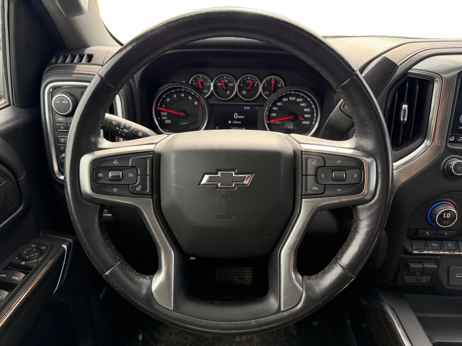 Used 2021 Chevrolet Silverado 1500 LT Trail Boss w/ Convenience Package II AWD/4WD image 14