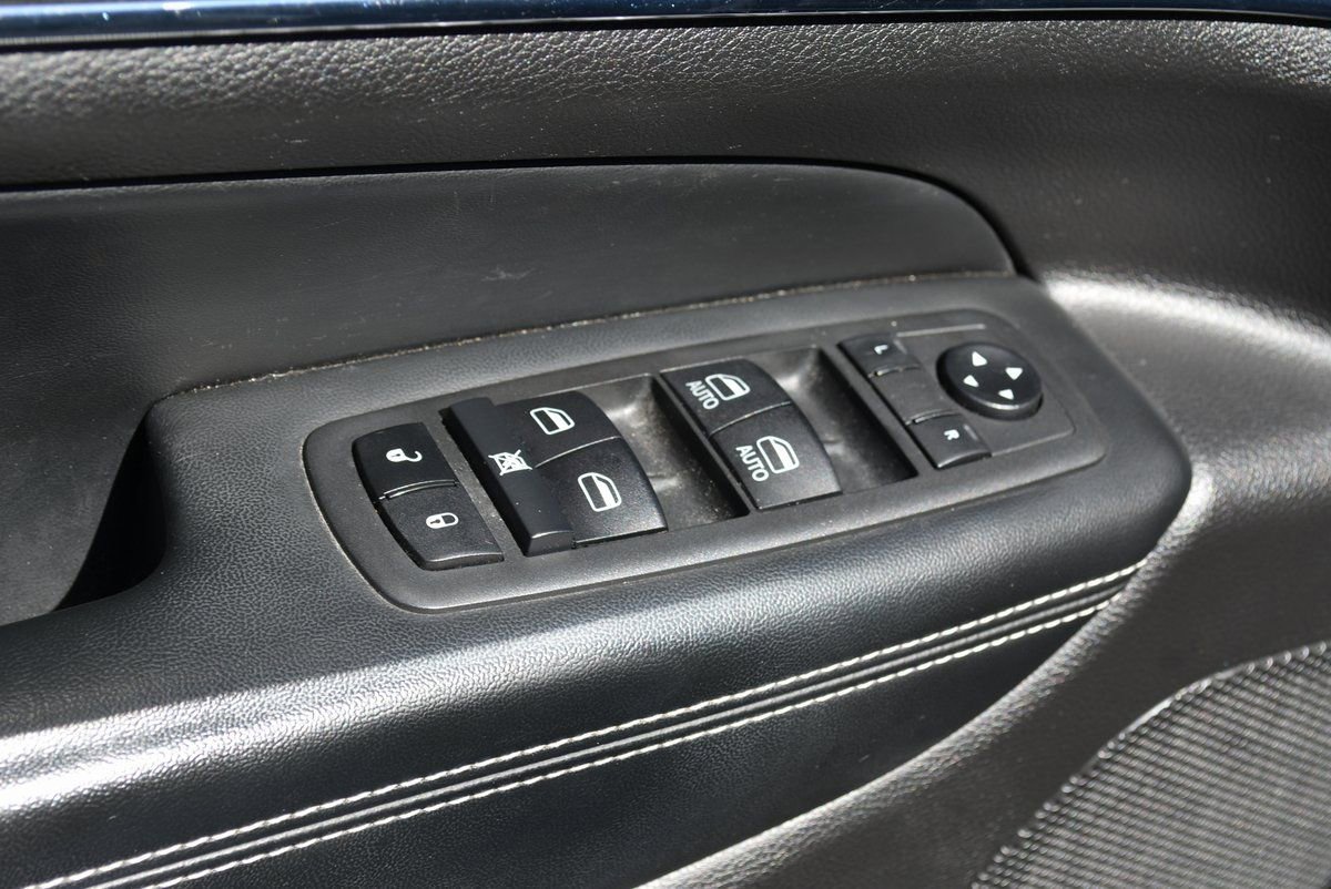 Used 2021 Jeep Grand Cherokee Limited image 34