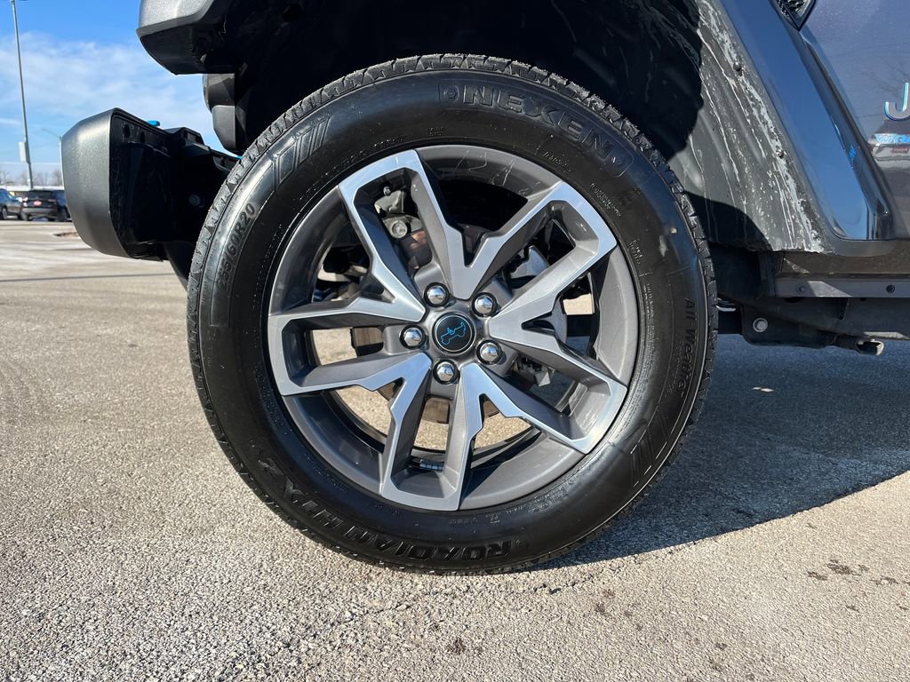Used 2024 Jeep Wrangler Unlimited w/ Convenience Group image 24