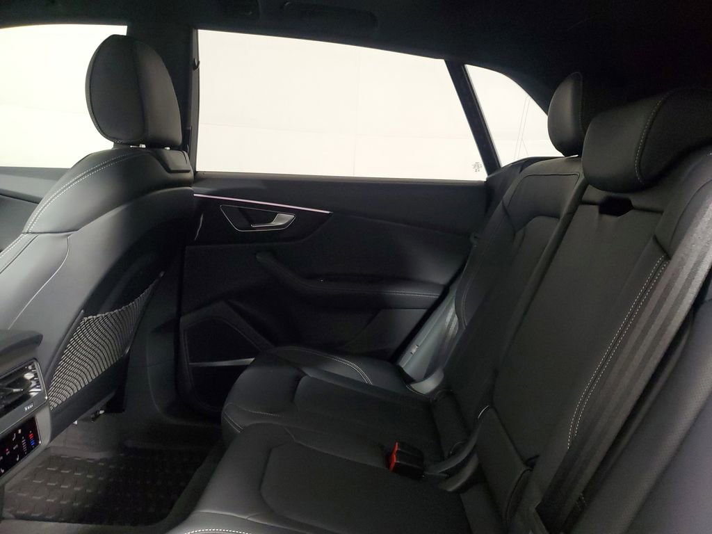 Used 2026 Audi Q8 Prestige image 12