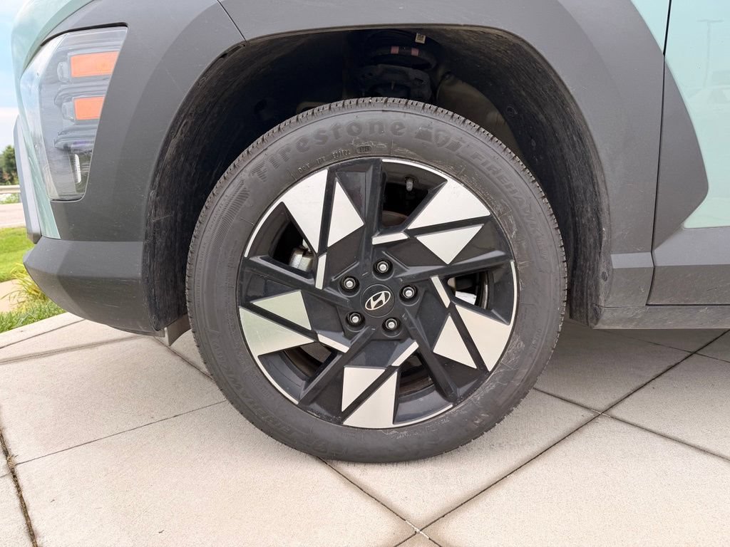 Used 2025 Hyundai Kona SEL AWD/4WD image 14