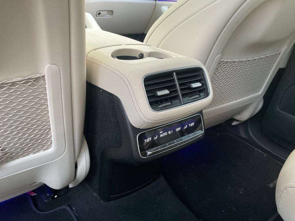 Used 2023 Mercedes-Benz GLS 450 4MATIC image 16
