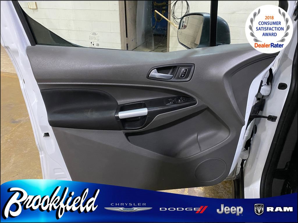 Used 2023 Ford Transit Connect XLT image 16