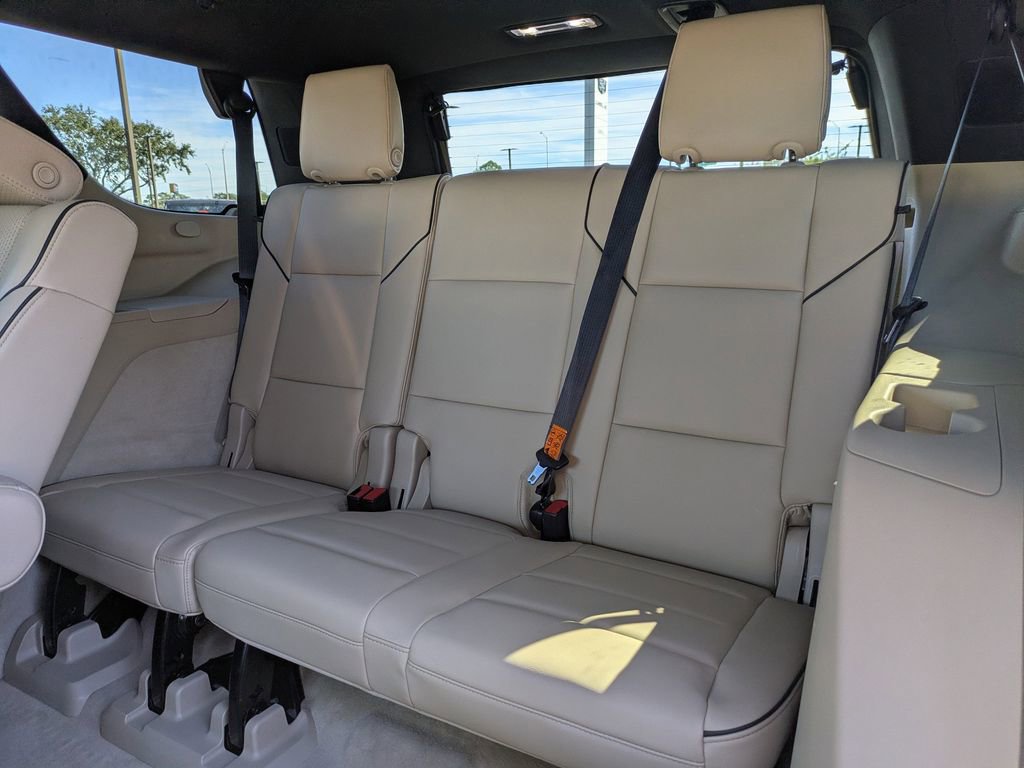 Certified 2022 Cadillac Escalade Premium Luxury image 16