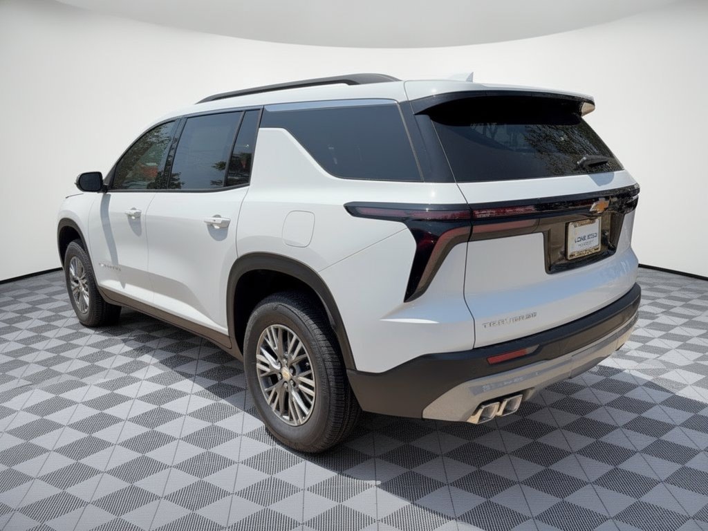 New 2027 Chevrolet Traverse LT FWD image 3