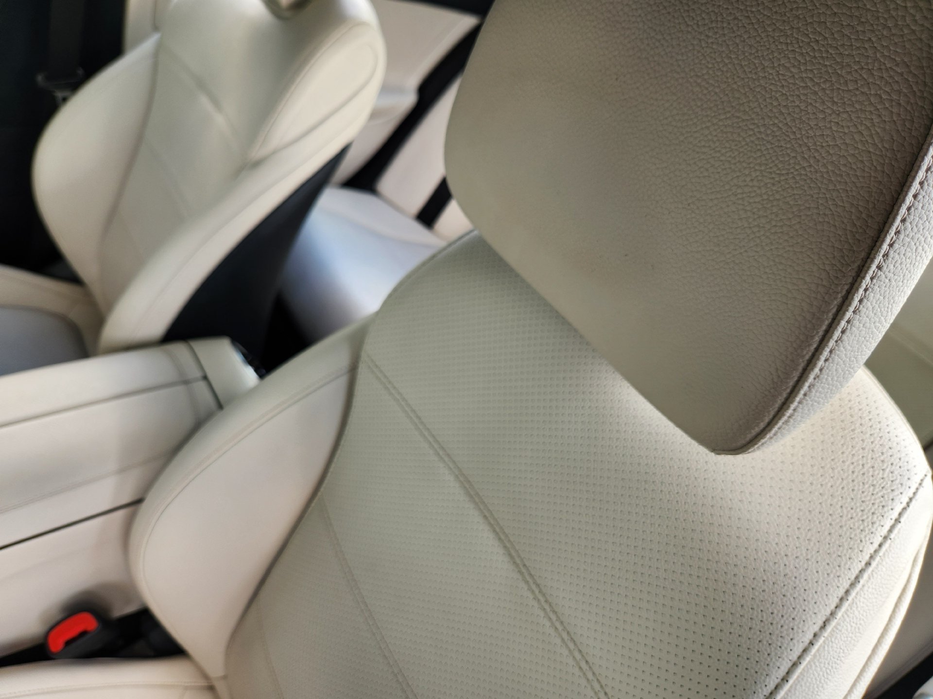 Used 2023 Mercedes-Benz C 300 Sedan image 16