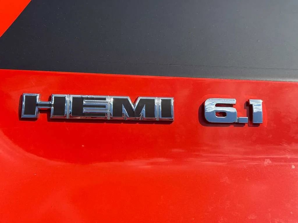 Used 2010 Dodge Challenger SRT8 w/ SRT Option Group II RWD image 12