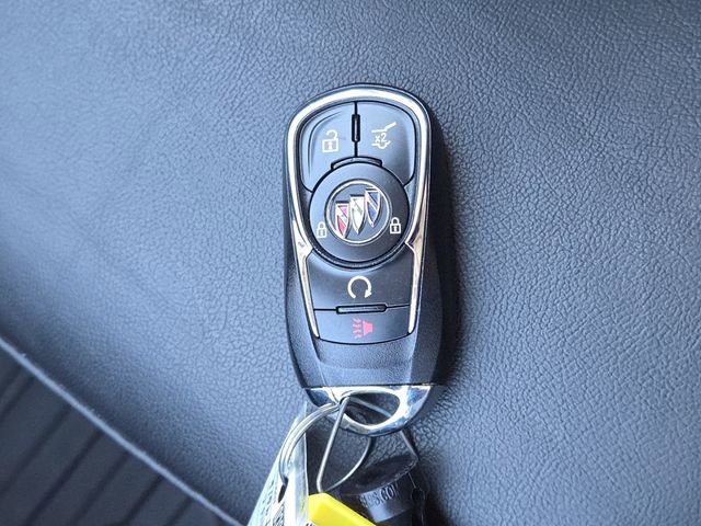 Used 2020 Buick Envision Essence image 38