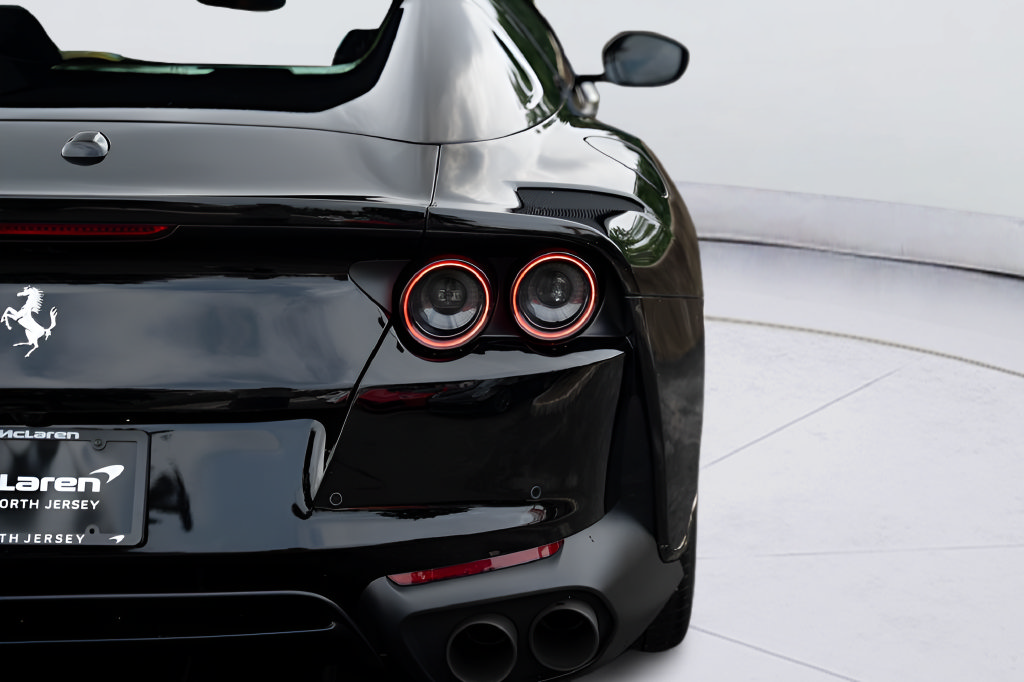 Used 2021 Ferrari 812 GTS RWD image 19